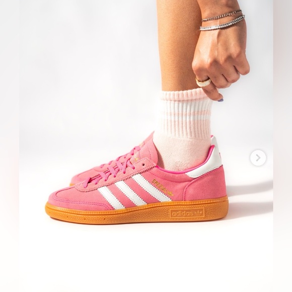 adidas Shoes - ADIDAS ORIGINALS HANDBALL SPEZIAL SNEAKERS LUCID PINK 8 40